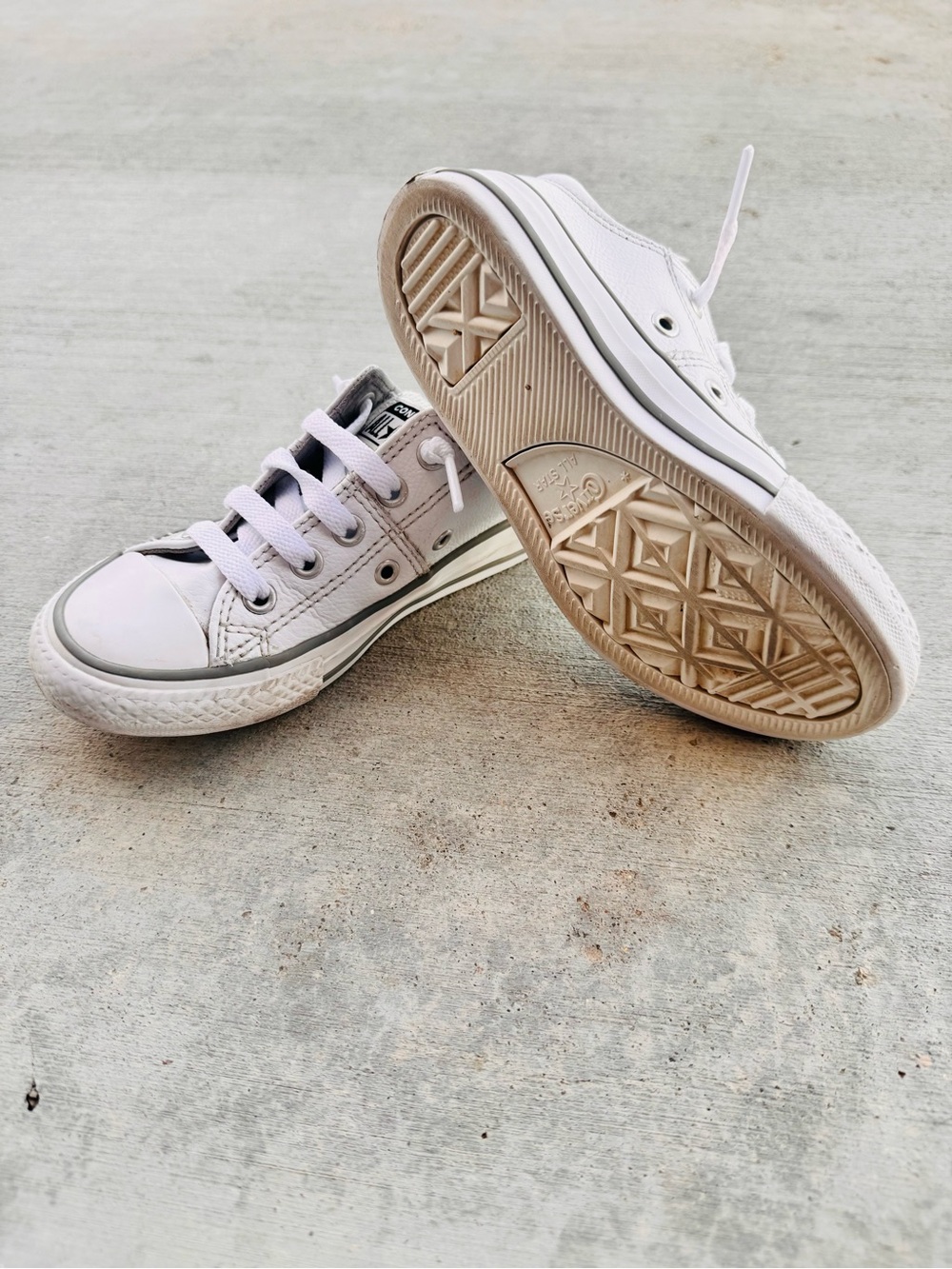 Converse Kids White Low-Top Sneakers - Picture 3 of 5